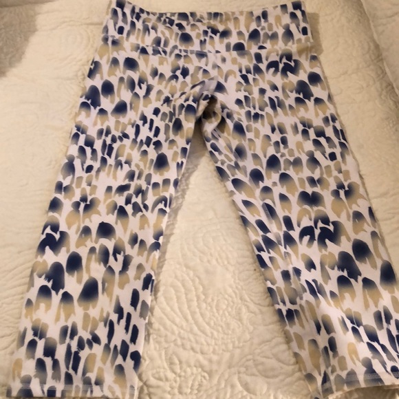 Alo Capri pant size M - Picture 1 of 3